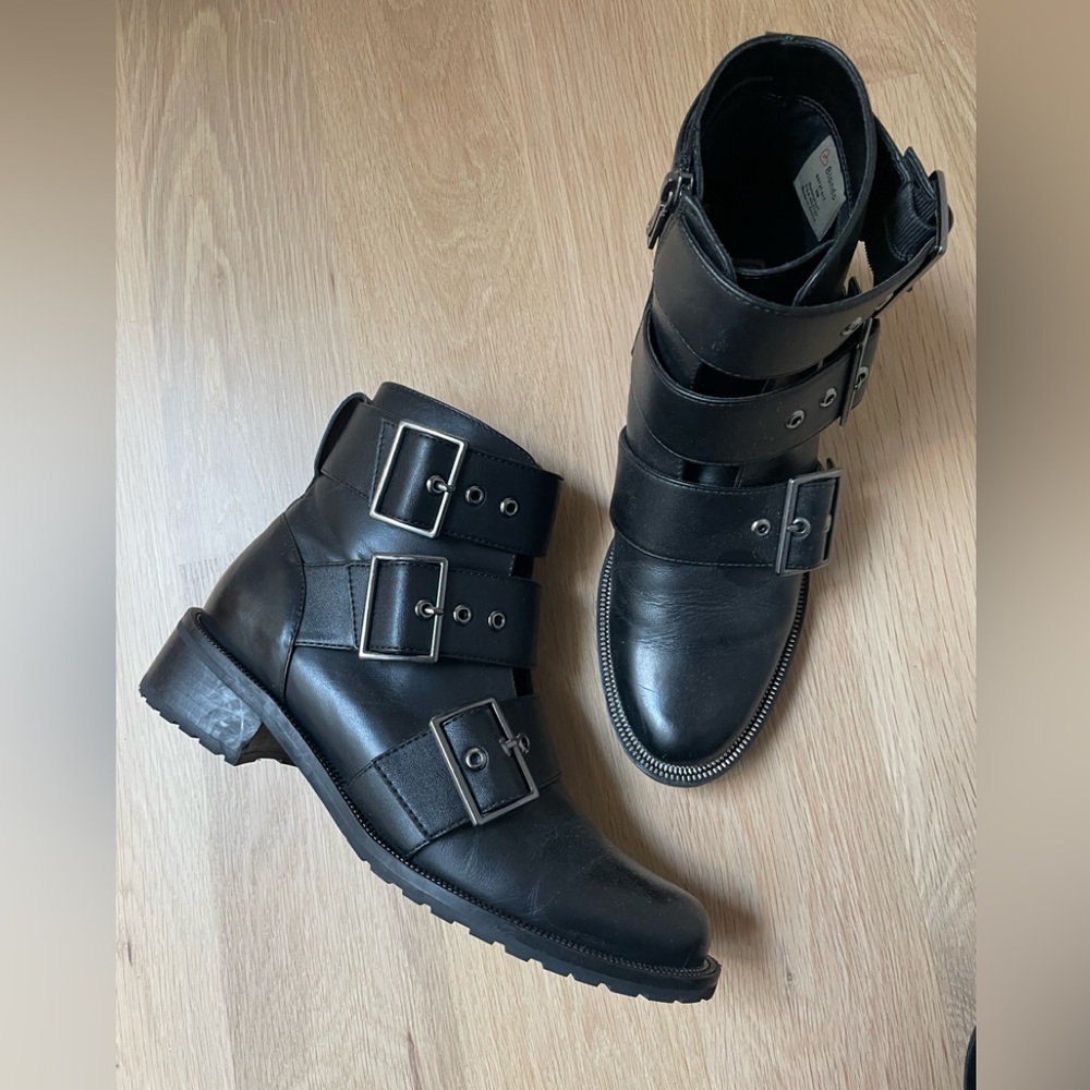 Blondo black waterproof ankle boots with zipper detail